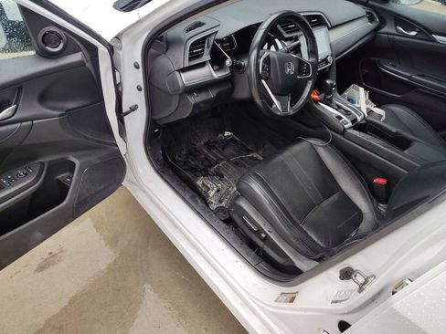 Used 2018 Honda Civic EX-L image 9