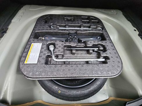 Used 2023 Toyota Corolla LE image 24