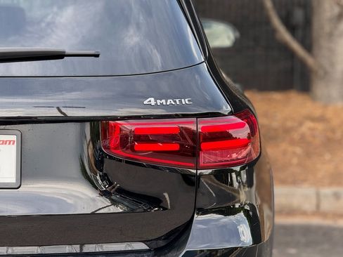 Used 2024 Mercedes-Benz GLB 250 4MATIC image 16