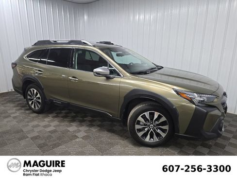 Used 2023 Subaru Outback Touring XT AWD/4WD image 1