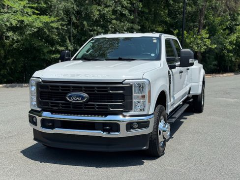 Used 2024 Ford F350 XL AWD/4WD image 3
