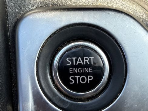 Used 2021 Nissan Sentra SR w/ Trunk Package FWD image 23