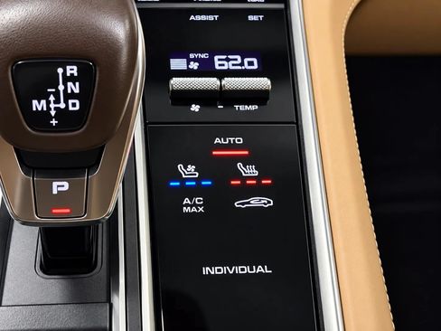 Used 2018 Porsche Panamera 4S Executive AWD/4WD image 52