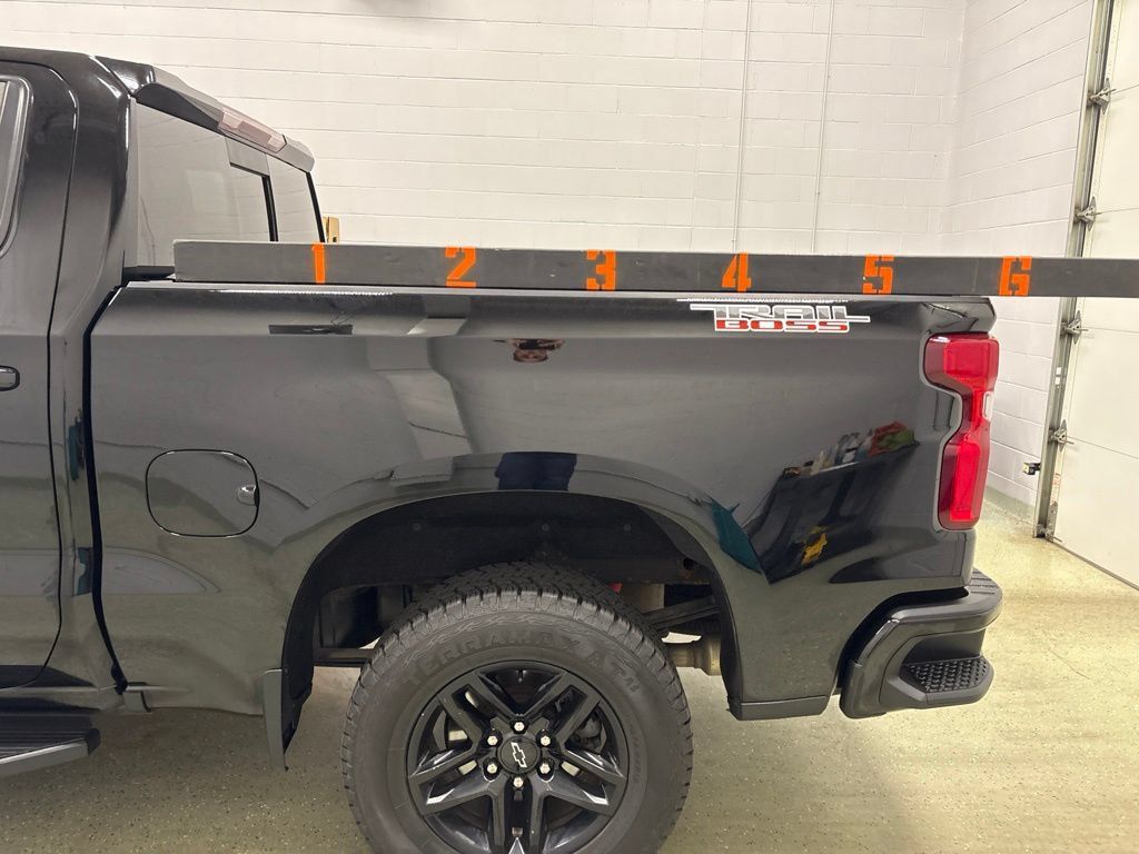 Used 2021 Chevrolet Silverado 1500 LT Trail Boss w/ Convenience Package II AWD/4WD image 13