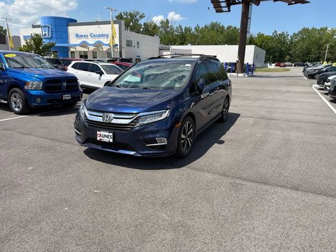 Used 2018 Honda Odyssey Elite image 4