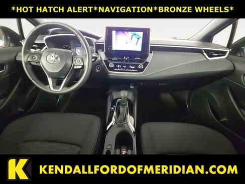 Used 2025 Toyota Corolla Hatchback w/ SE Package image 10