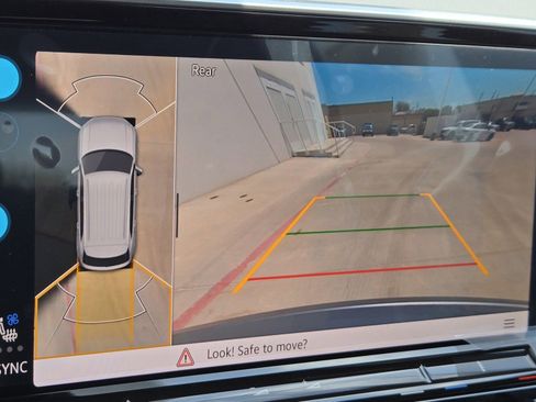 New 2024 Volkswagen Atlas Cross Sport SEL Premium R-Line AWD/4WD image 13