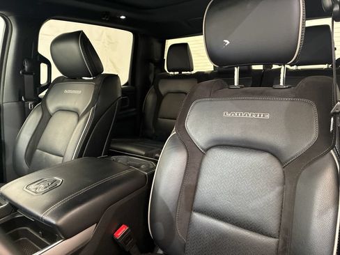 Used 2024 RAM 1500 Laramie AWD/4WD image 13