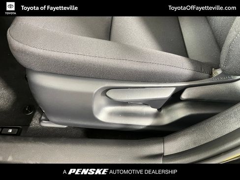 Used 2026 Toyota Corolla LE FWD image 21