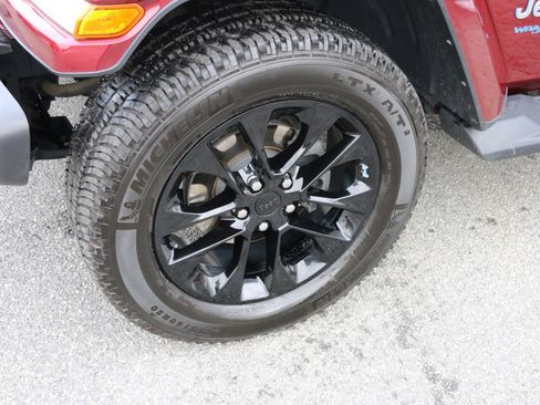 Used 2021 Jeep Wrangler Unlimited Sahara w/ Safety Group image 12