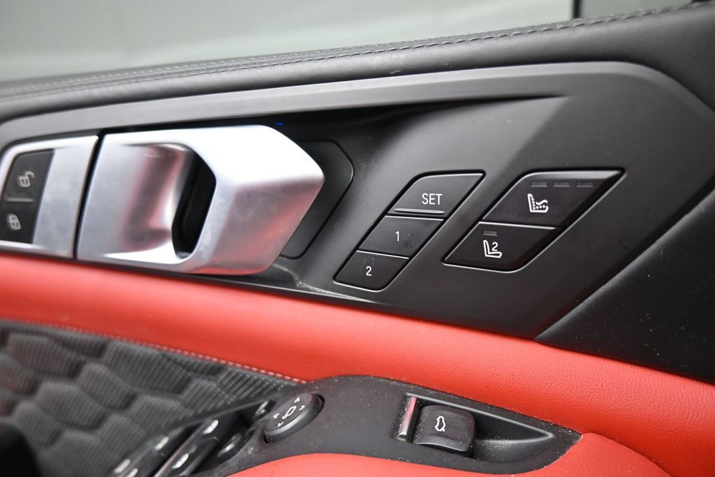 Used 2021 BMW X5 M w/ Competition Package AWD/4WD image 12