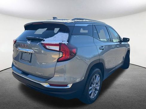 Used 2024 GMC Terrain SLT image 14
