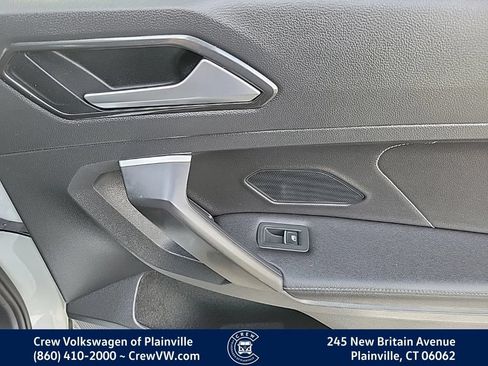 Certified 2024 Volkswagen Tiguan SE AWD/4WD image 45