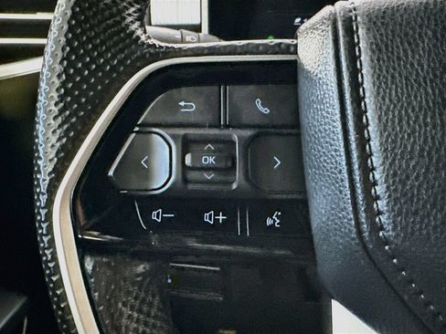 Used 2024 Toyota Sequoia Platinum AWD/4WD image 26
