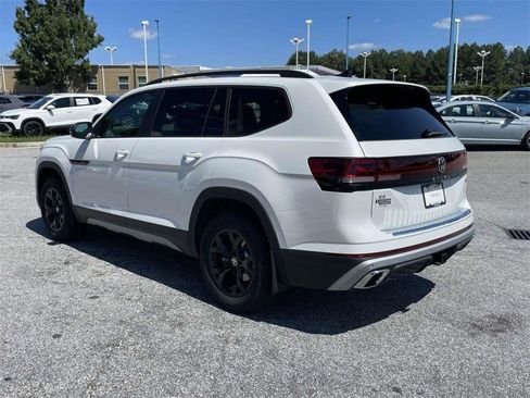 New 2026 Volkswagen Atlas Peak Edition AWD/4WD image 7