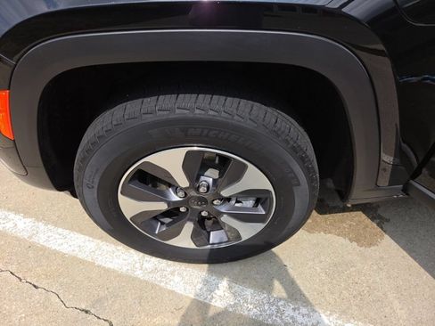 Certified 2023 Jeep Grand Cherokee 4WD 4xe image 31