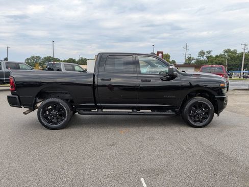 Used 2025 RAM 2500 Big Horn AWD/4WD image 5