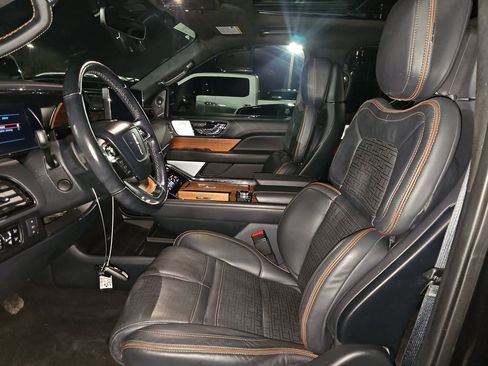 Used 2023 Lincoln Navigator L Black Label image 11