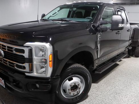 Used 2023 Ford F350 XLT AWD/4WD image 33