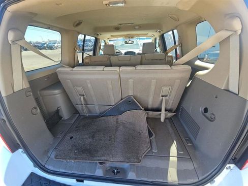 Used 2008 Nissan Pathfinder SE w/ Premium Pkg image 19