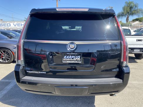 Used 2015 Cadillac Escalade Premium AWD/4WD image 9