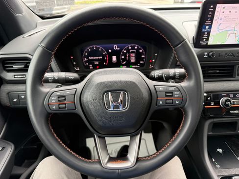 Used 2026 Honda Passport TrailSport image 12
