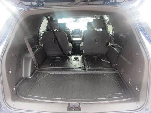 Certified 2023 Chevrolet Traverse LT w/ LPO, Floor Liner Package AWD/4WD image 24