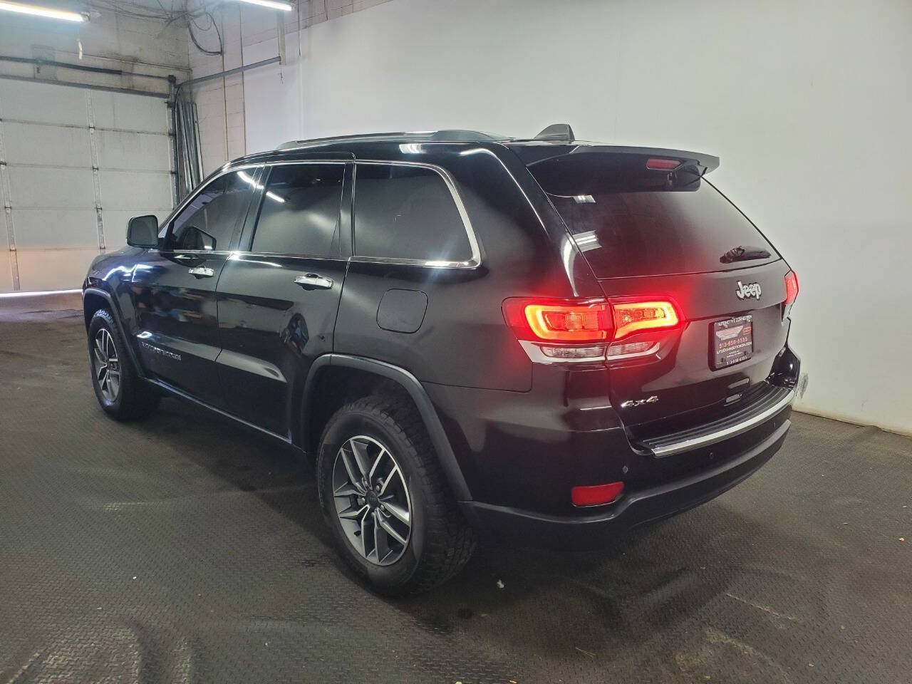 Used 2021 Jeep Grand Cherokee Limited w/ Luxury Group II AWD/4WD image 5