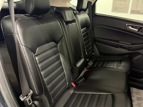 Used 2024 Ford Edge SEL AWD/4WD image 15