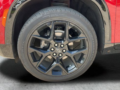 Used 2024 Chevrolet Traverse RS AWD/4WD image 24
