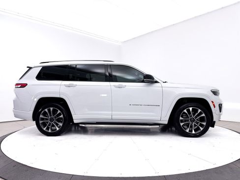 Used 2021 Jeep Grand Cherokee L Overland w/ Luxury Tech Group IV RWD image 44