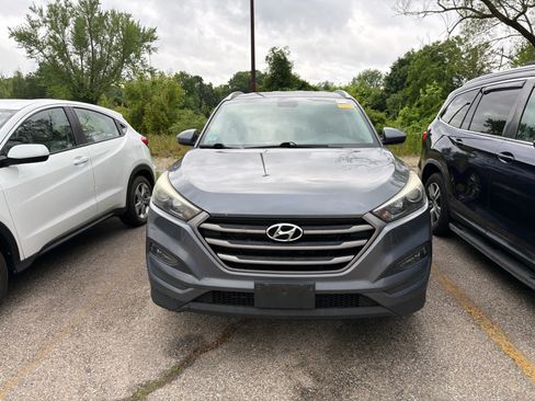 Used 2016 Hyundai Tucson SE w/ Option Group 12 AWD/4WD image 5