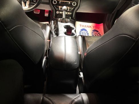 Used 2020 Ford Mustang GT Premium image 30