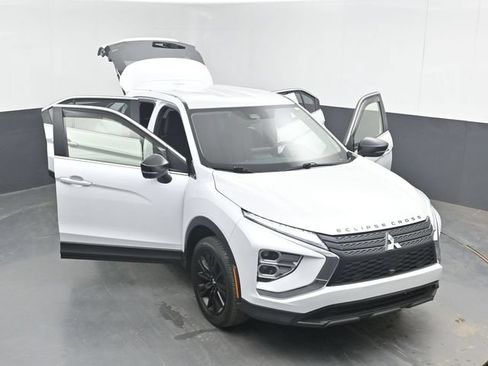 Used 2023 Mitsubishi Eclipse Cross LE AWD/4WD image 49