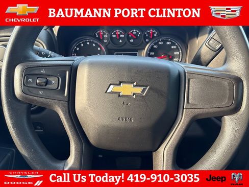 Used 2020 Chevrolet Silverado 1500 Custom w/ Custom Value Package AWD/4WD image 15