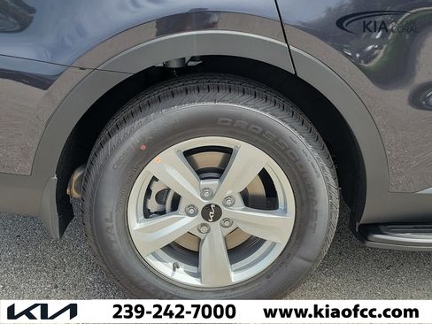 New 2026 Kia Sorento LX FWD image 9