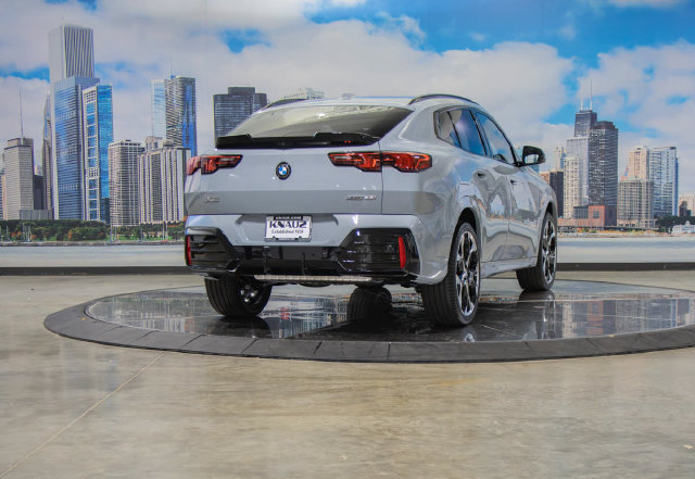 Used 2027 BMW X2 xDrive28i AWD/4WD image 8