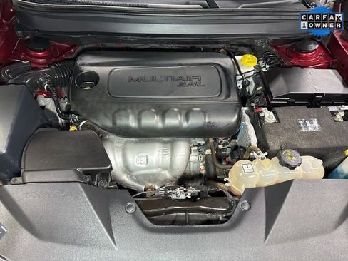 Used 2021 Jeep Cherokee Latitude Plus image 5