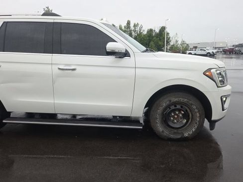 Used 2020 Ford Expedition Limited w/ Equipment Group 301A AWD/4WD image 4