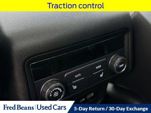 Used 2023 GMC Acadia AT4 w/ Preferred Package AWD/4WD image 34