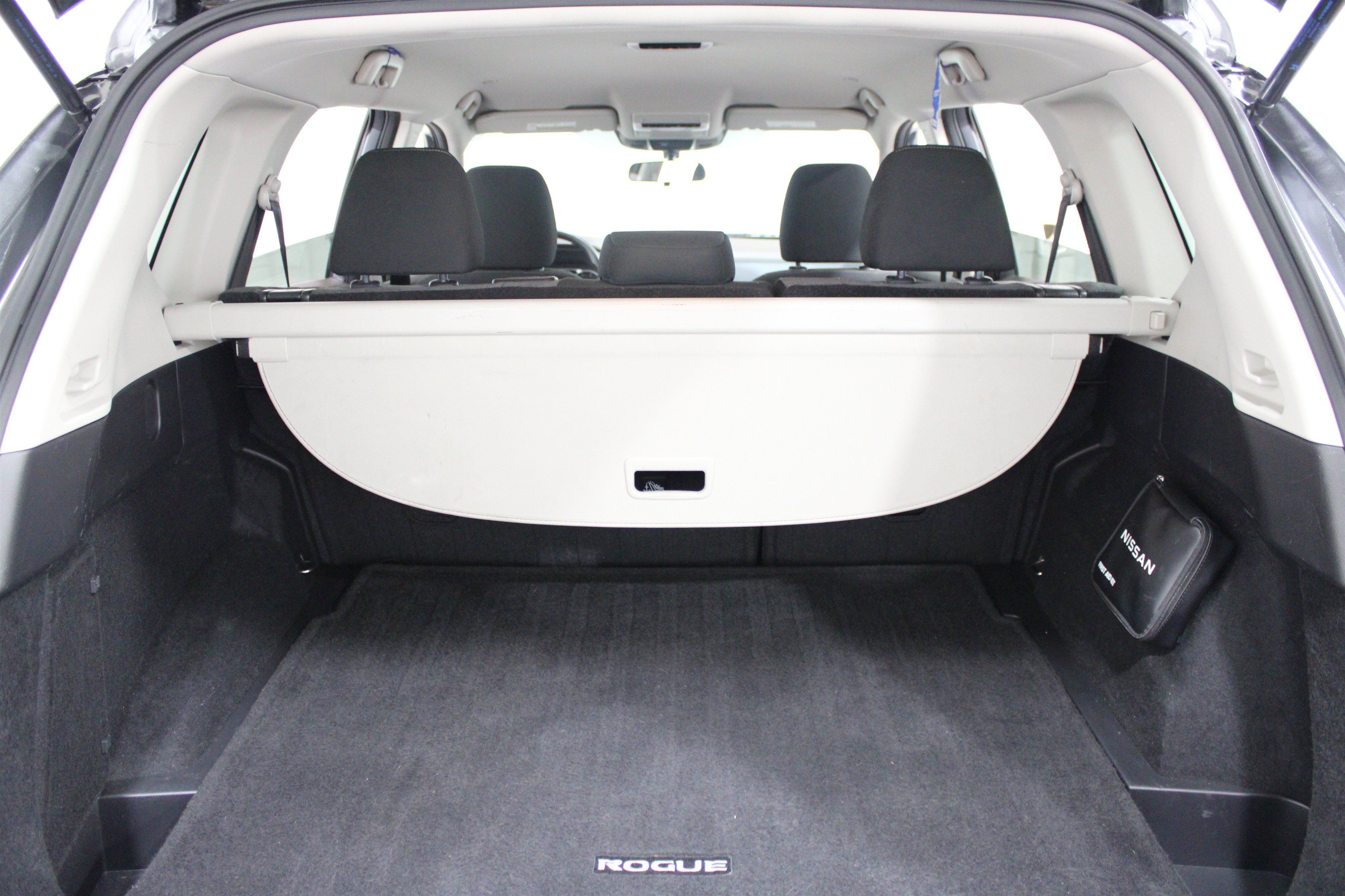 Used 2022 Nissan Rogue S AWD/4WD image 17