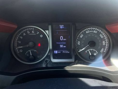 Used 2020 Toyota Tacoma TRD Sport AWD/4WD image 11