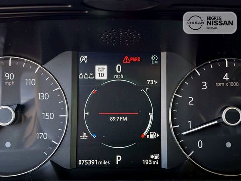 Used 2019 Land Rover Range Rover Velar S image 12