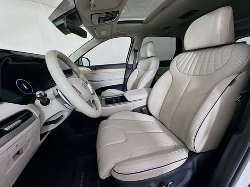 Used 2024 Hyundai Palisade Limited image 11