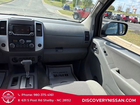 Certified 2017 Nissan Frontier SV w/ SV Value Truck Package image 31