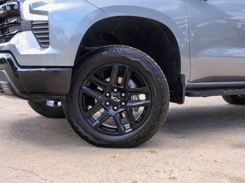 Used 2025 Chevrolet Silverado 1500 LT Trail Boss w/ Convenience Package II image 4