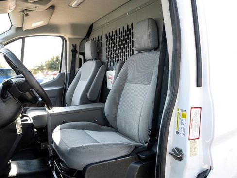 Used 2019 Ford Transit 250 130 Low Roof image 31