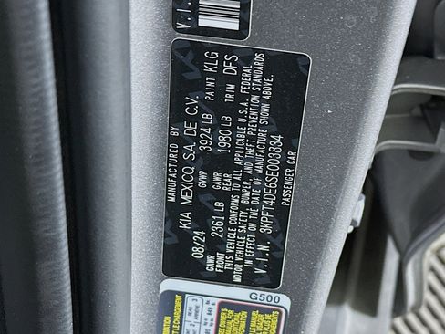 Used 2025 Kia K4 LXS image 12