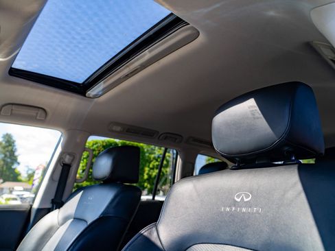 Used 2011 INFINITI QX56 4WD w/ Theater Pkg image 17