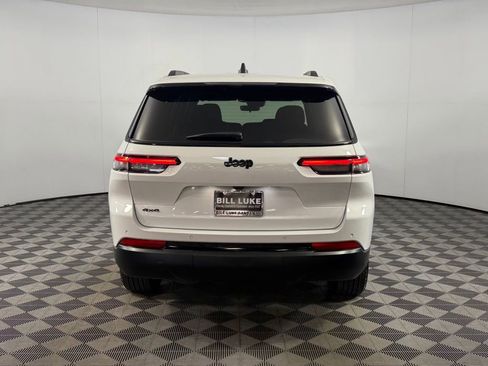 Used 2025 Jeep Grand Cherokee L Altitude AWD/4WD image 7